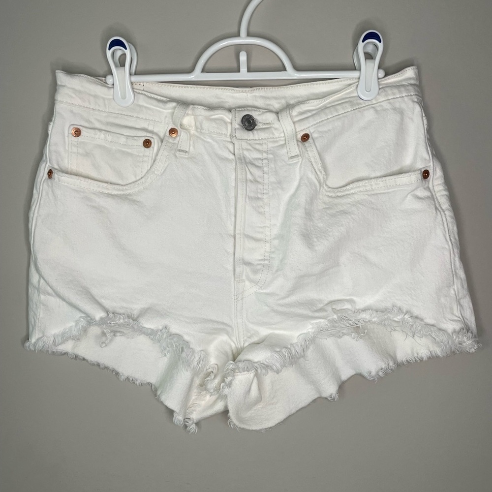 EUC - Women’s Levi’s 501 Original Fit High Rise Jeans - White - Size: 30